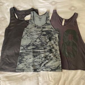 Tank BUNDLE! Size M